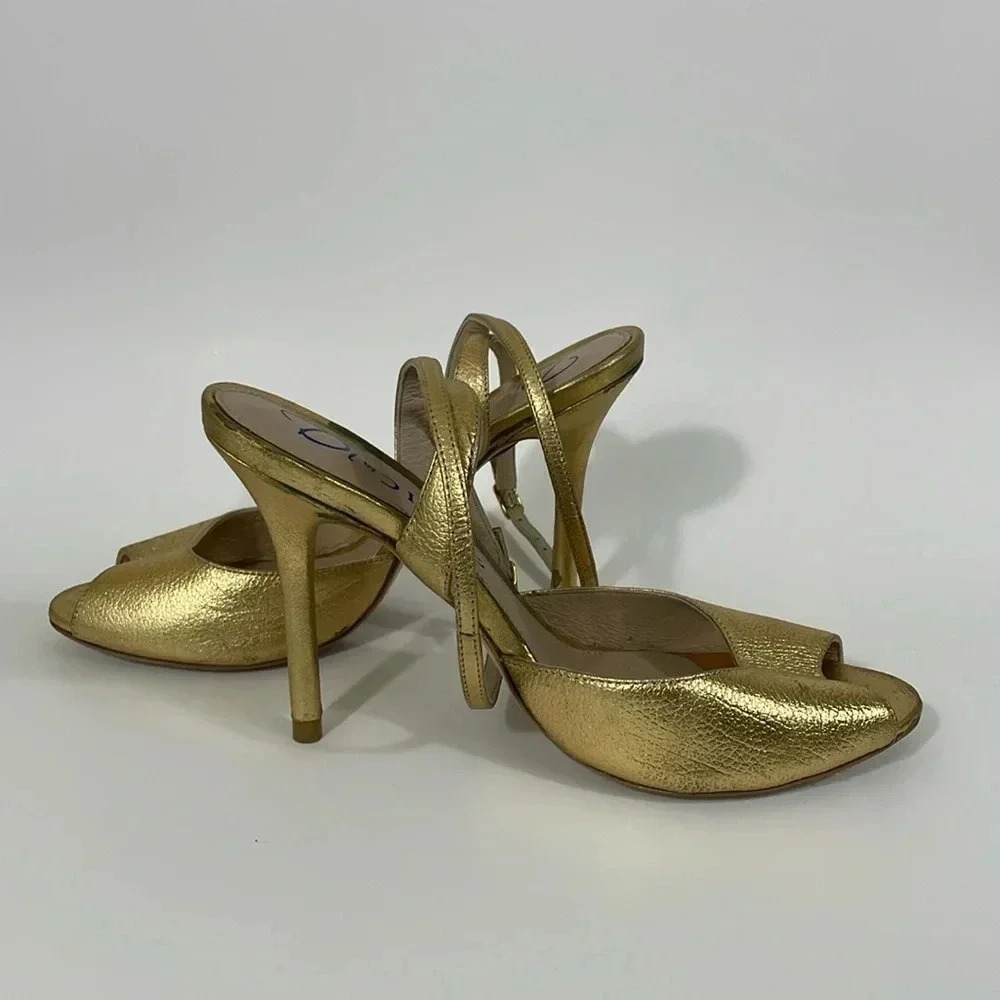 Dione‎ gold peep toe leather strap 5” heels size 7